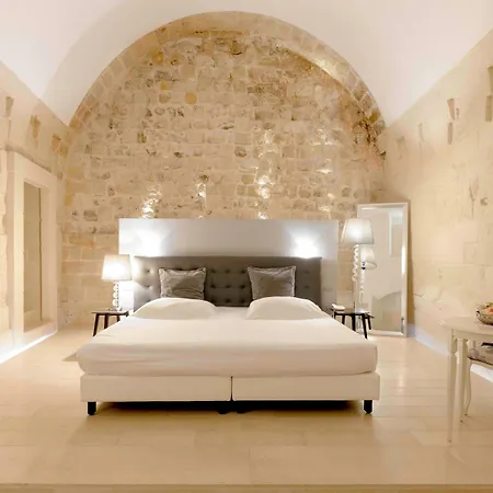 Sant'angelo, - Small Luxury מלון